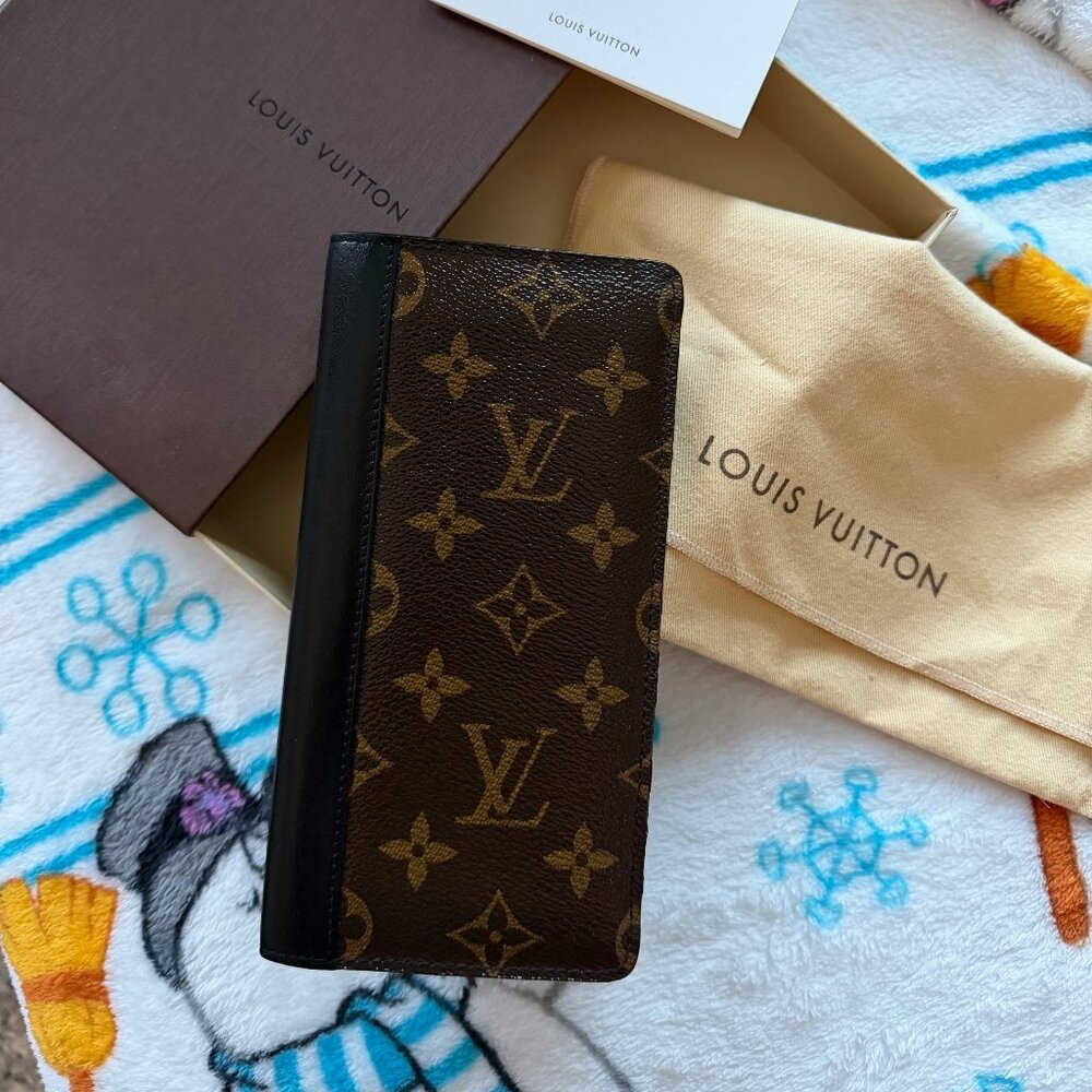 LOUIS VUITTON Monogram & Black Leather Macassar Brazza Wallet Unisex